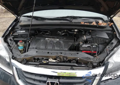 2009 Honda Odyssey Touring z USA, uszkodzony, nr VIN 5FNRL38939B020051